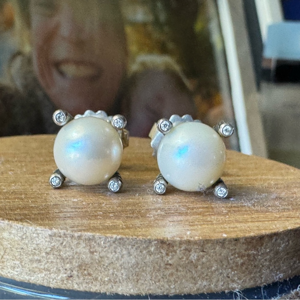 Elegant Pearl Stud Earrings